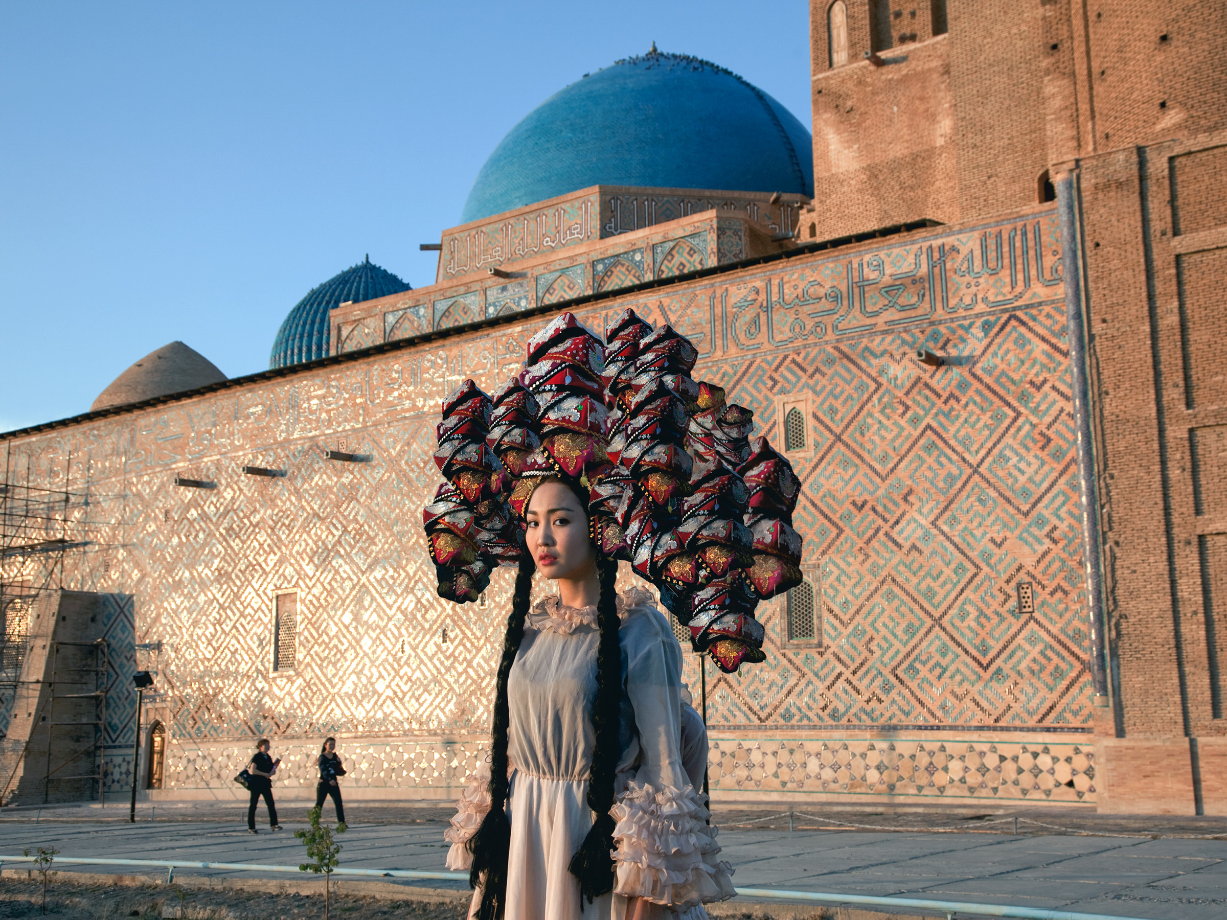     Almagul Menlibayeva, Aisha Bibi, 2010, from the series My Silk Road to You. Courtesy of the artist

