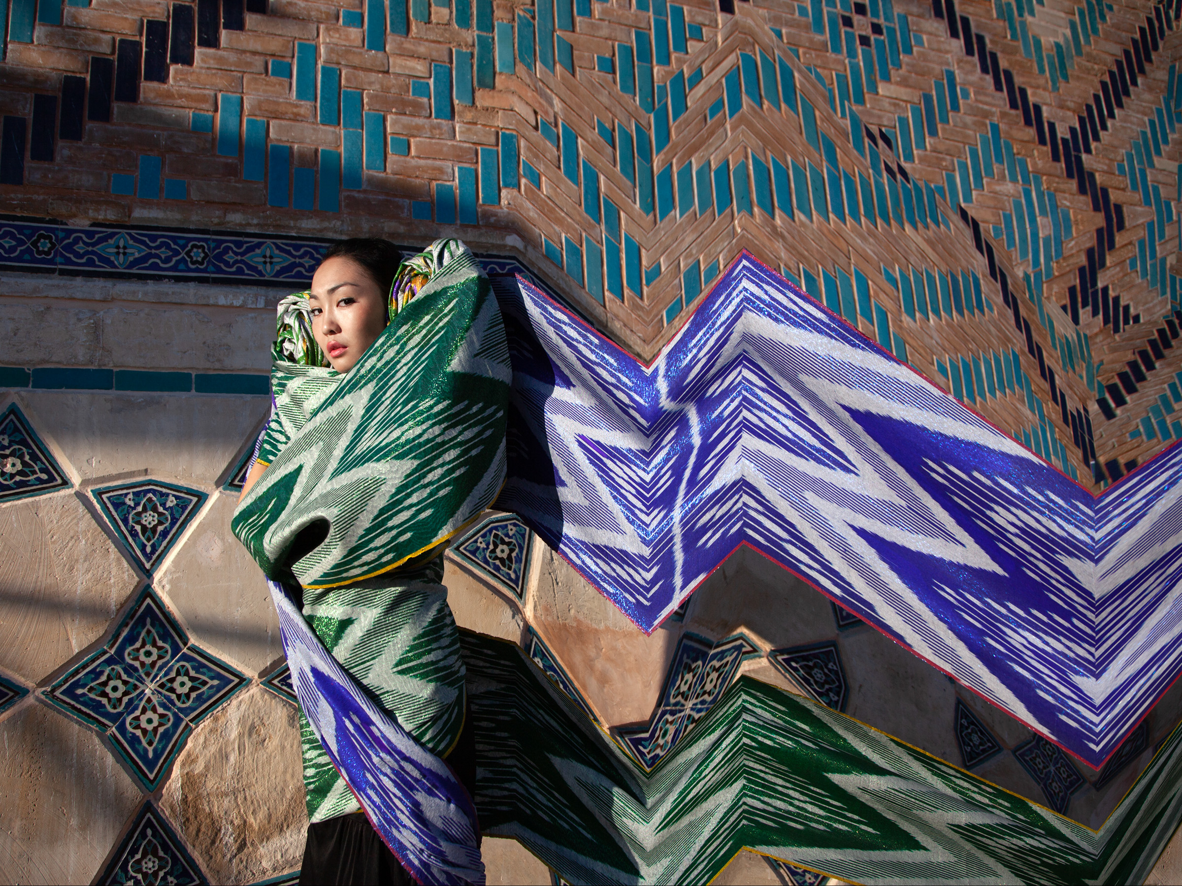 Almagul Menlibayeva, Zig Zag #XI1022, 2011, from the series My Silk Road to You. Courtesy of the artist