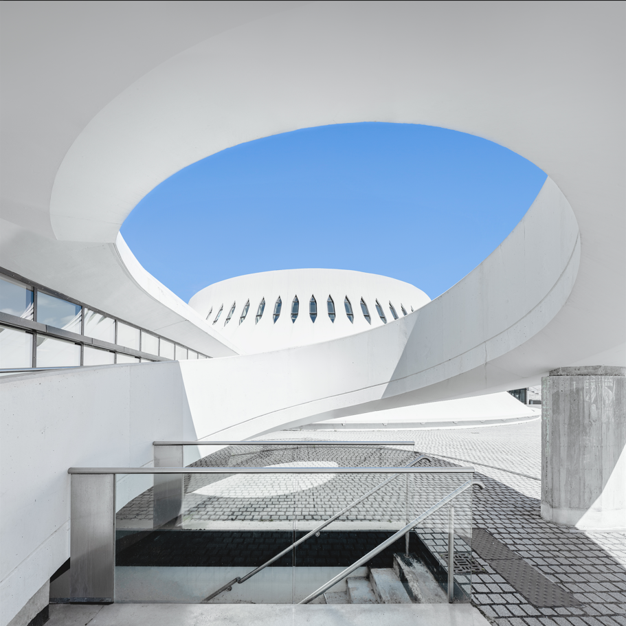     Florian Brisot, Eye of Niemeyer, 2024

