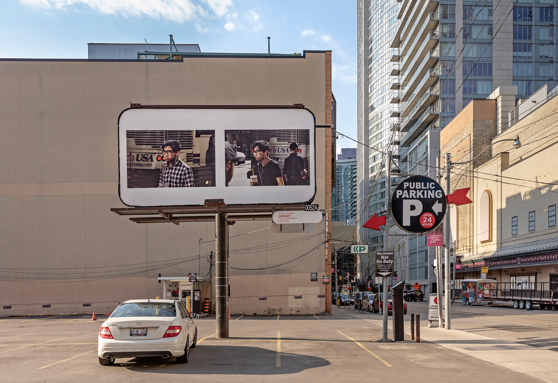     Peter Funch, 42nd and Vanderbilt, Installation on Church Street corridor, Toronto, 2019. Photo: Toni Hafkenscheid. Courtesy CONTACT, the artist and V1 Gallery.

