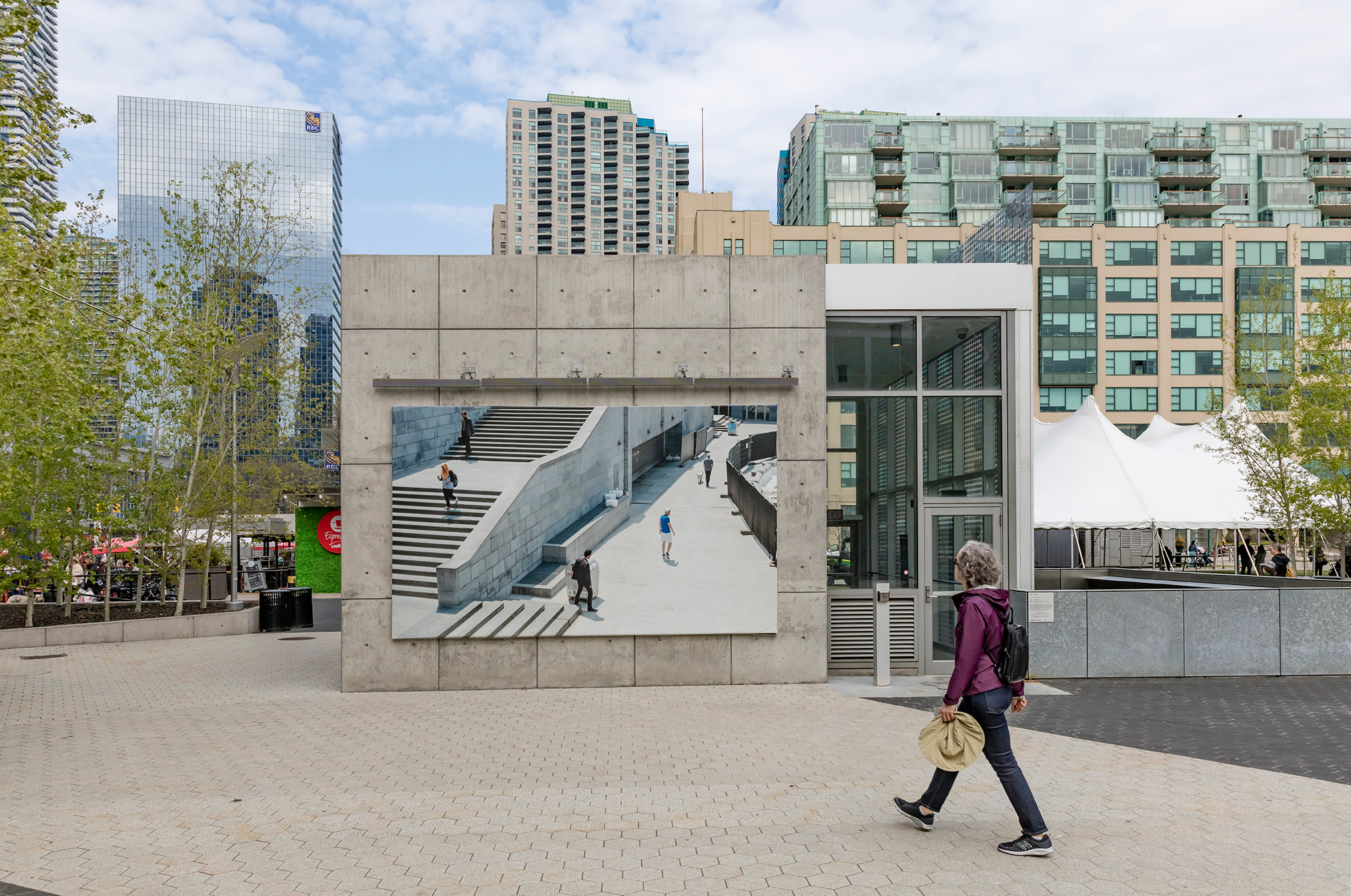     Esther Hovers, False Positives, Installation at Harbourfront Centre parking pavilion, Toronto, 2019. Photo: Toni Hafkenscheid. Courtesy CONTACT, the artist.

