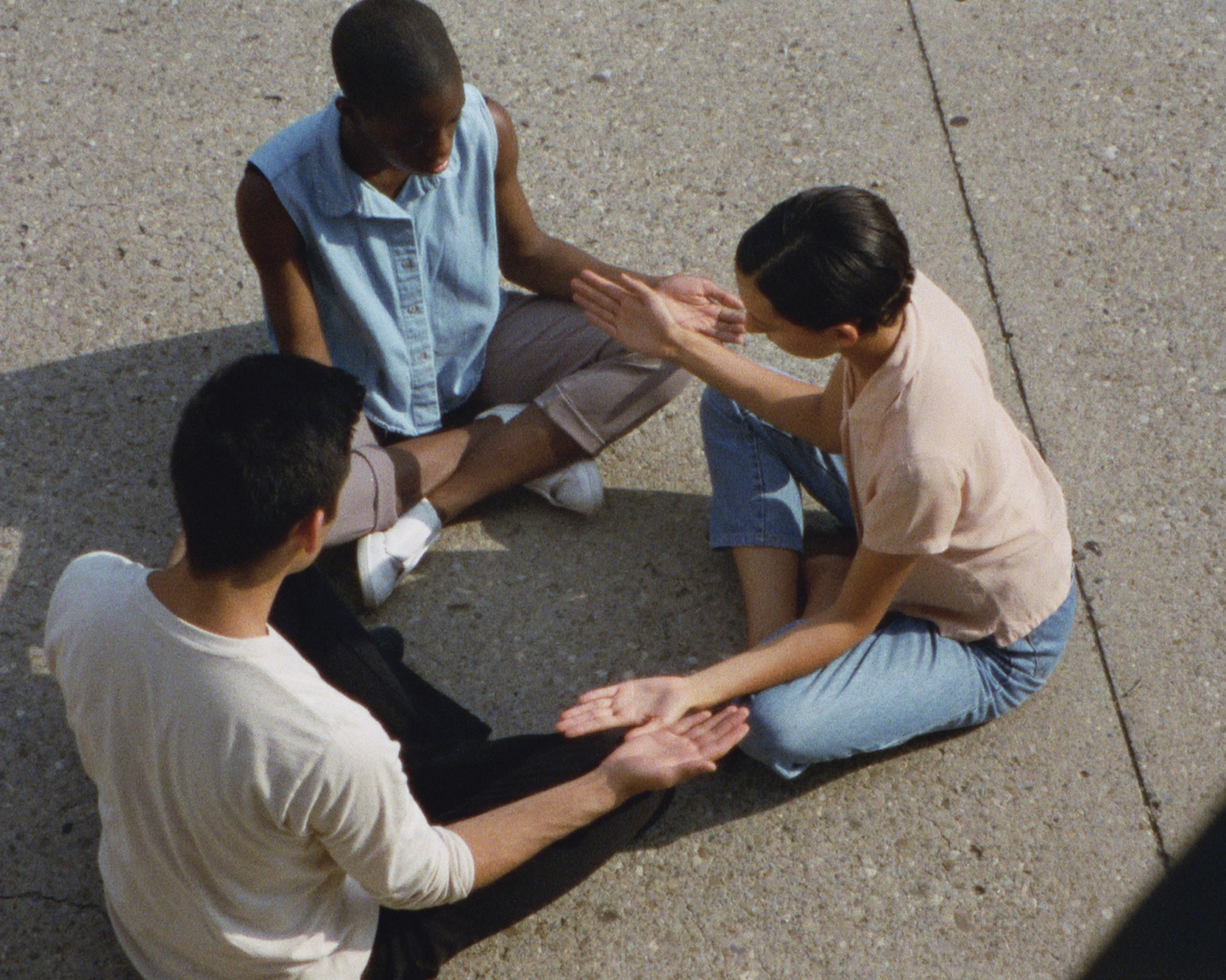     Camille Rojas, System of a Gesture, 2017. 16mm film still. Courtesy of the artist.

