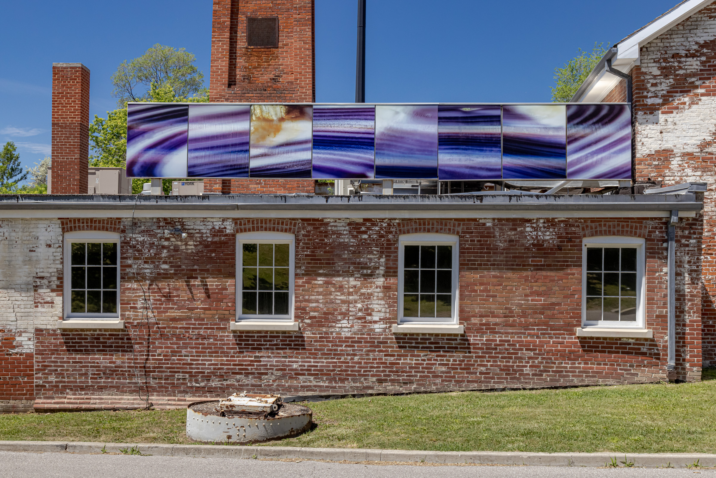     Greg Staats, for at least one day, you should continue to breathe clearly, installation at Todmorden Mills Heritage Site, Toronto 2021. Courtesy of the artist and CONTACT. Photo: Toni Hafkenscheid

