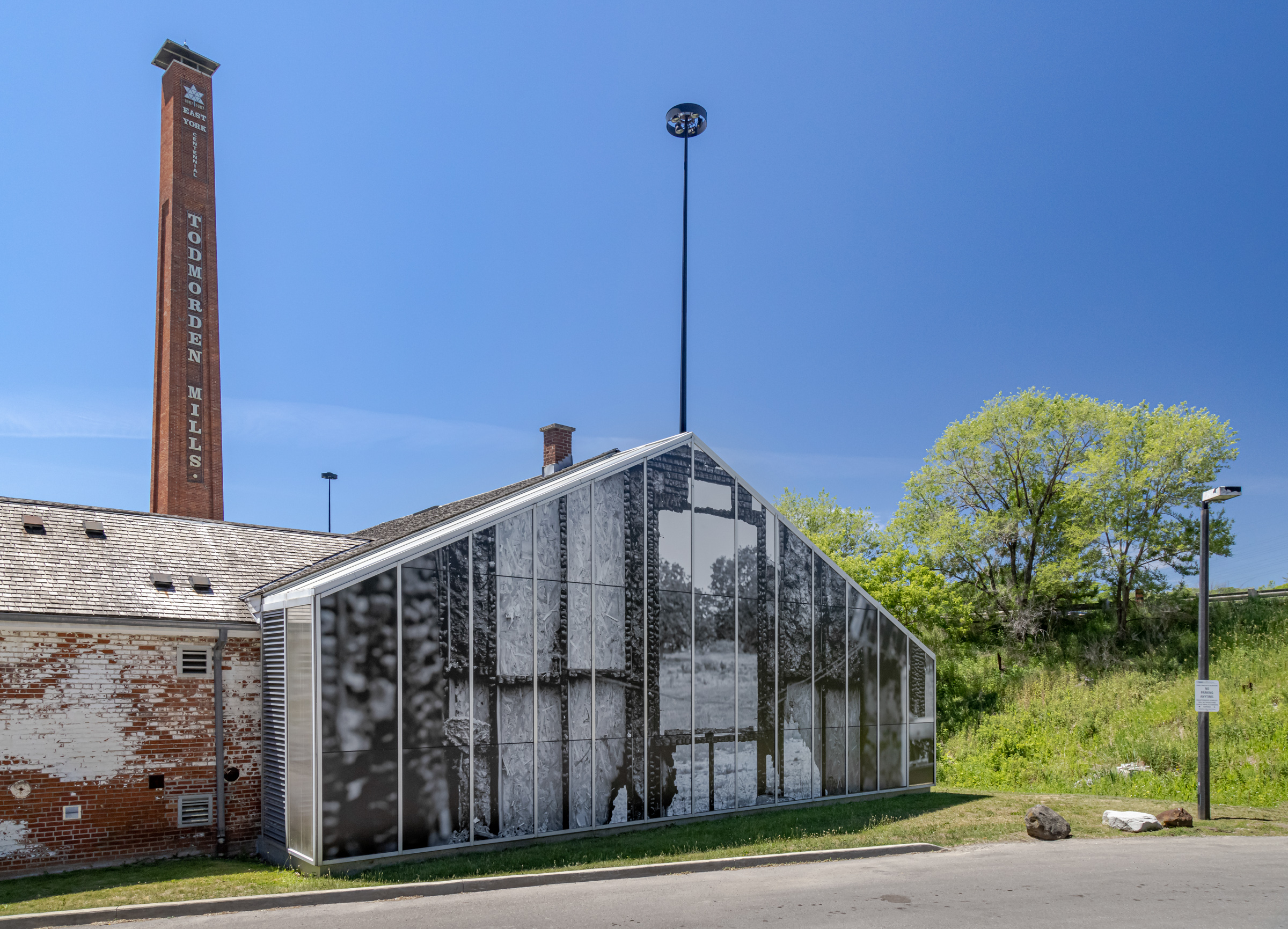     Greg Staats, for at least one day, you should continue to breathe clearly, installation at Todmorden Mills Heritage Site, Toronto 2021. Courtesy of the artist and CONTACT. Photo: Toni Hafkenscheid

