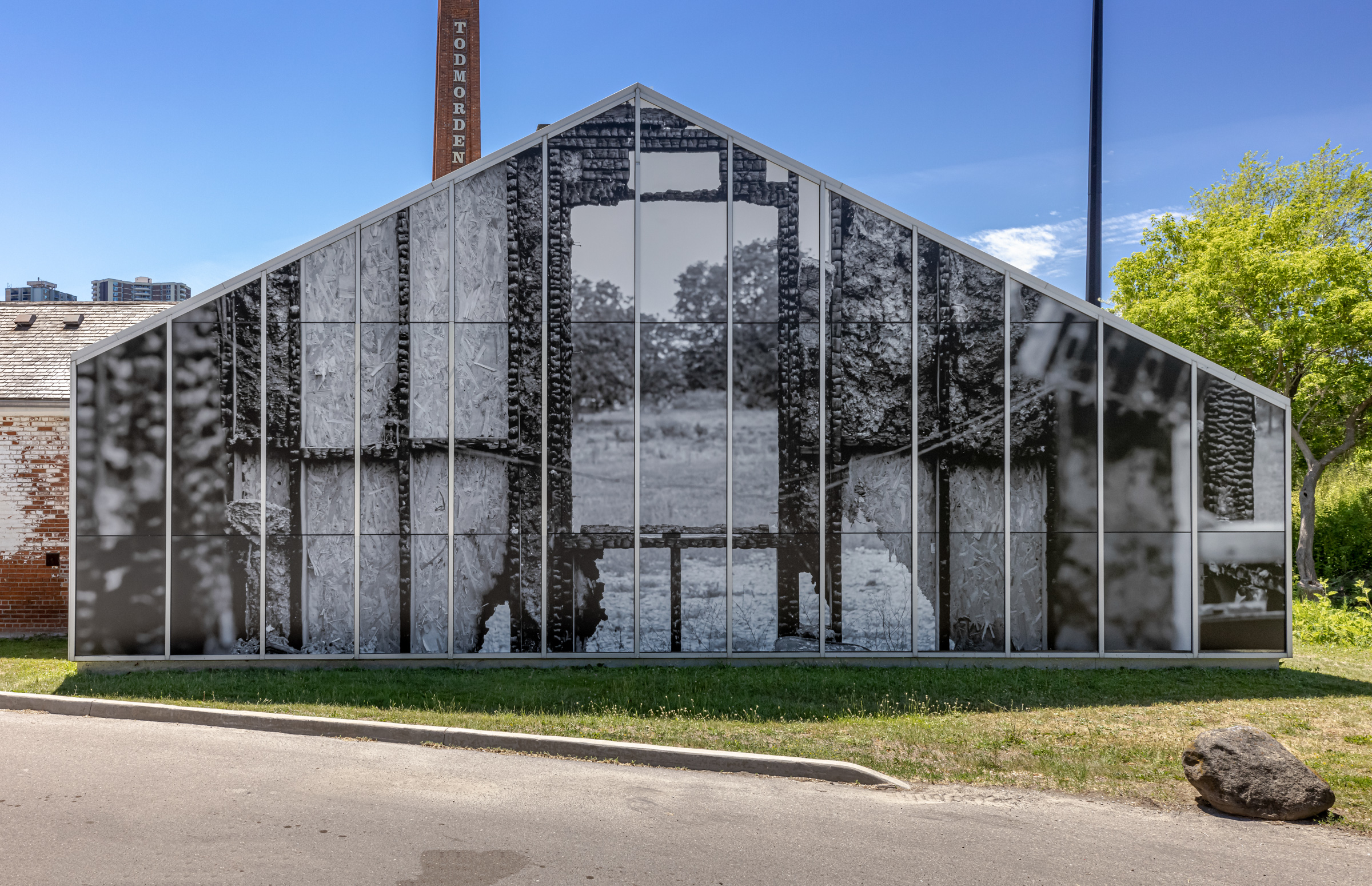     Greg Staats, for at least one day, you should continue to breathe clearly, installation at Todmorden Mills Heritage Site, Toronto 2021. Courtesy of the artist and CONTACT. Photo: Toni Hafkenscheid

