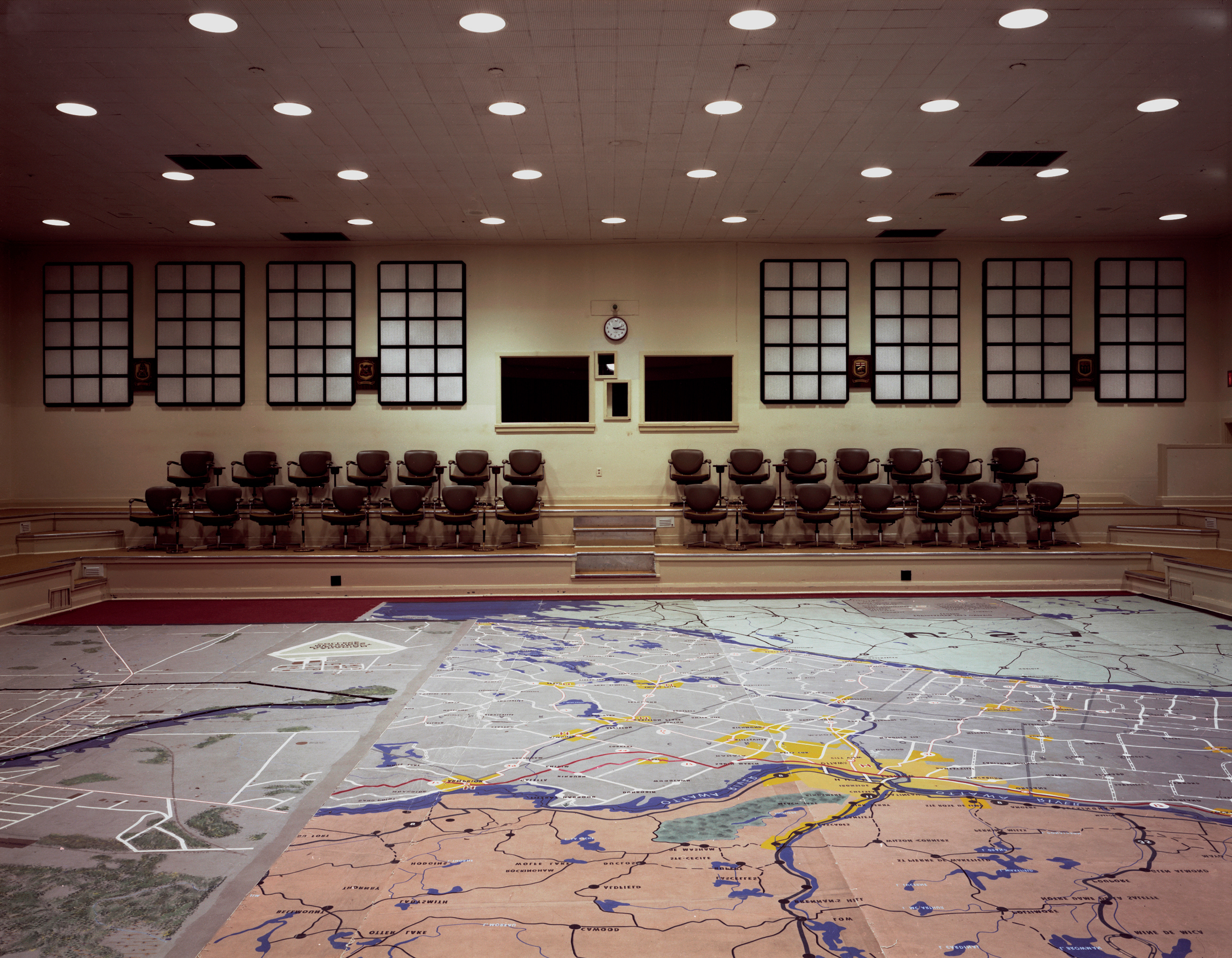     Lynne Cohen, Hall (Emergency Measures Auditorium), 1982/2000. Courtesy of the estate of Lynne Cohen and Olga Korper Gallery.

