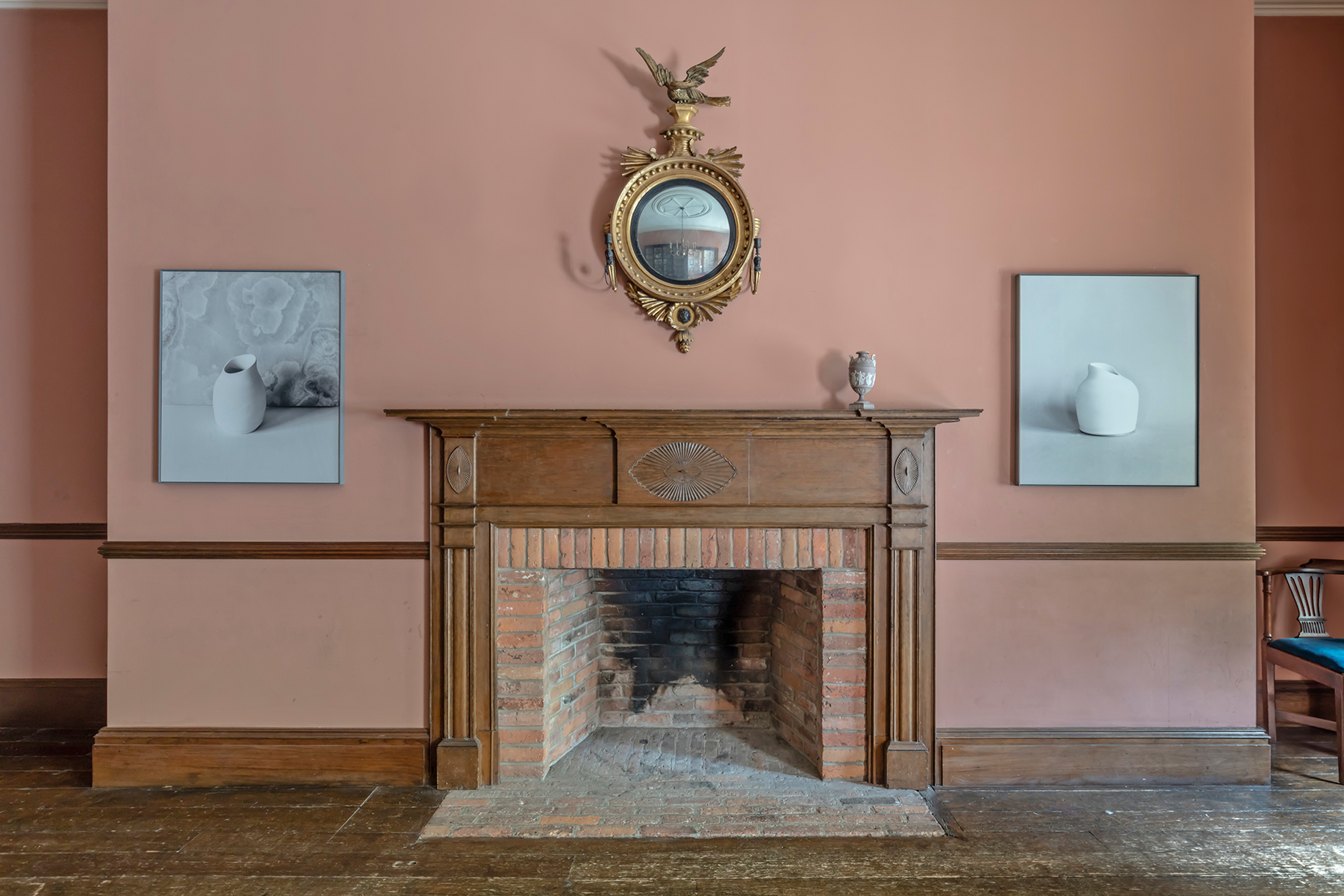     Installation view of Celia Perrin Sidarous, a shape to your shadow, photo by Toni Hafkenscheid.

