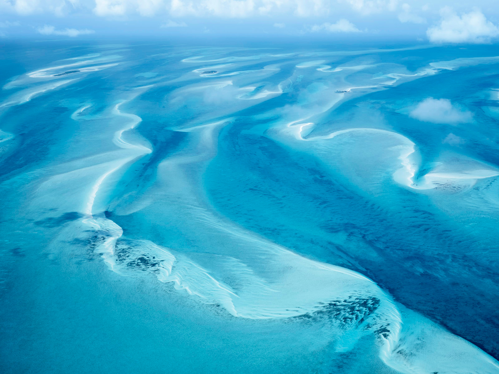     David Burdeny, Sandbars 03, Bahamas, 2016. Archival Pigment Print, 44&#215;55&#8243;.

