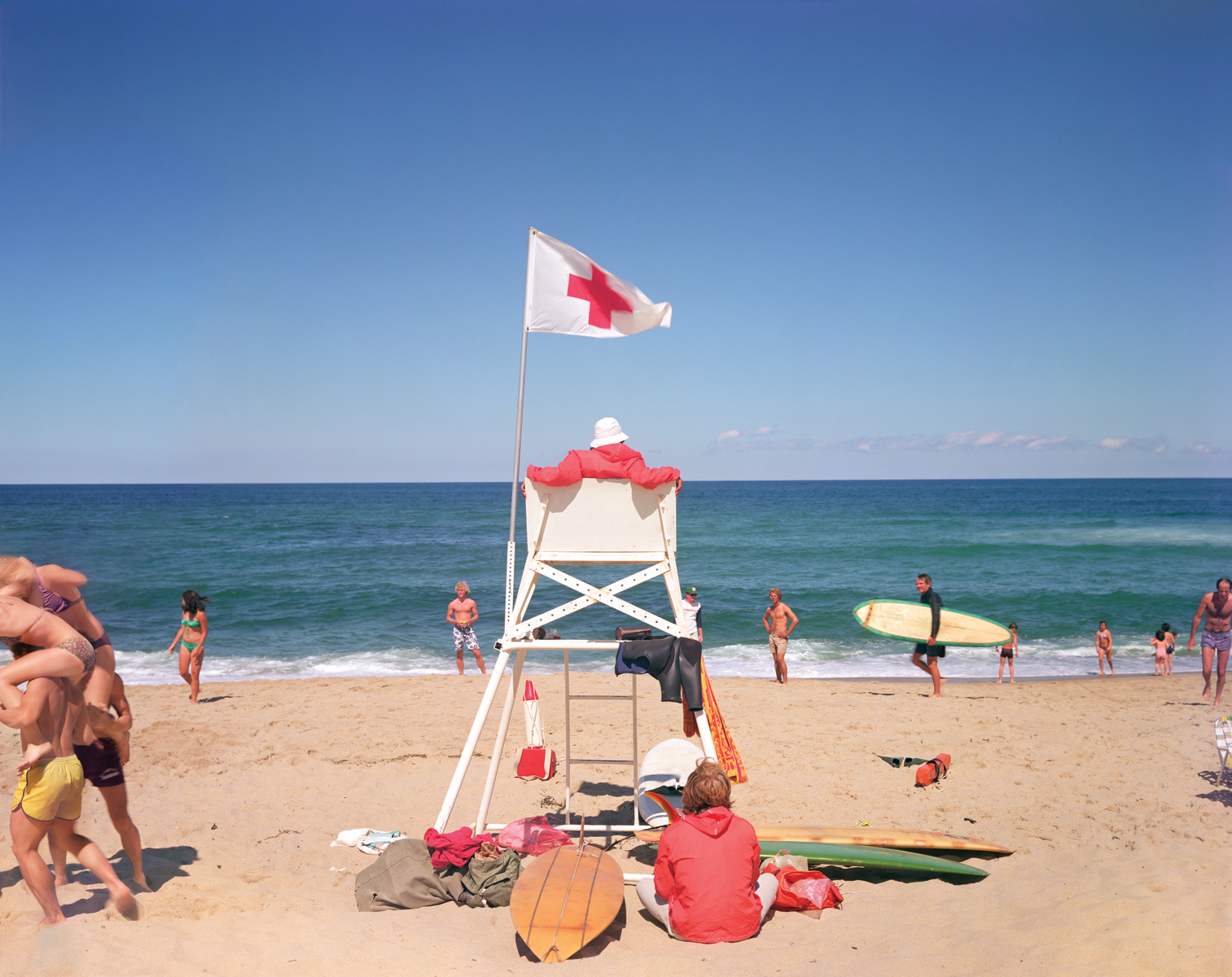     Joel Meyerowitz, Ballston Beach, Truro, Massachusetts, 1977. Archival pigment print, 30 x 40”. Courtesy of Howard Greenberg Gallery.

