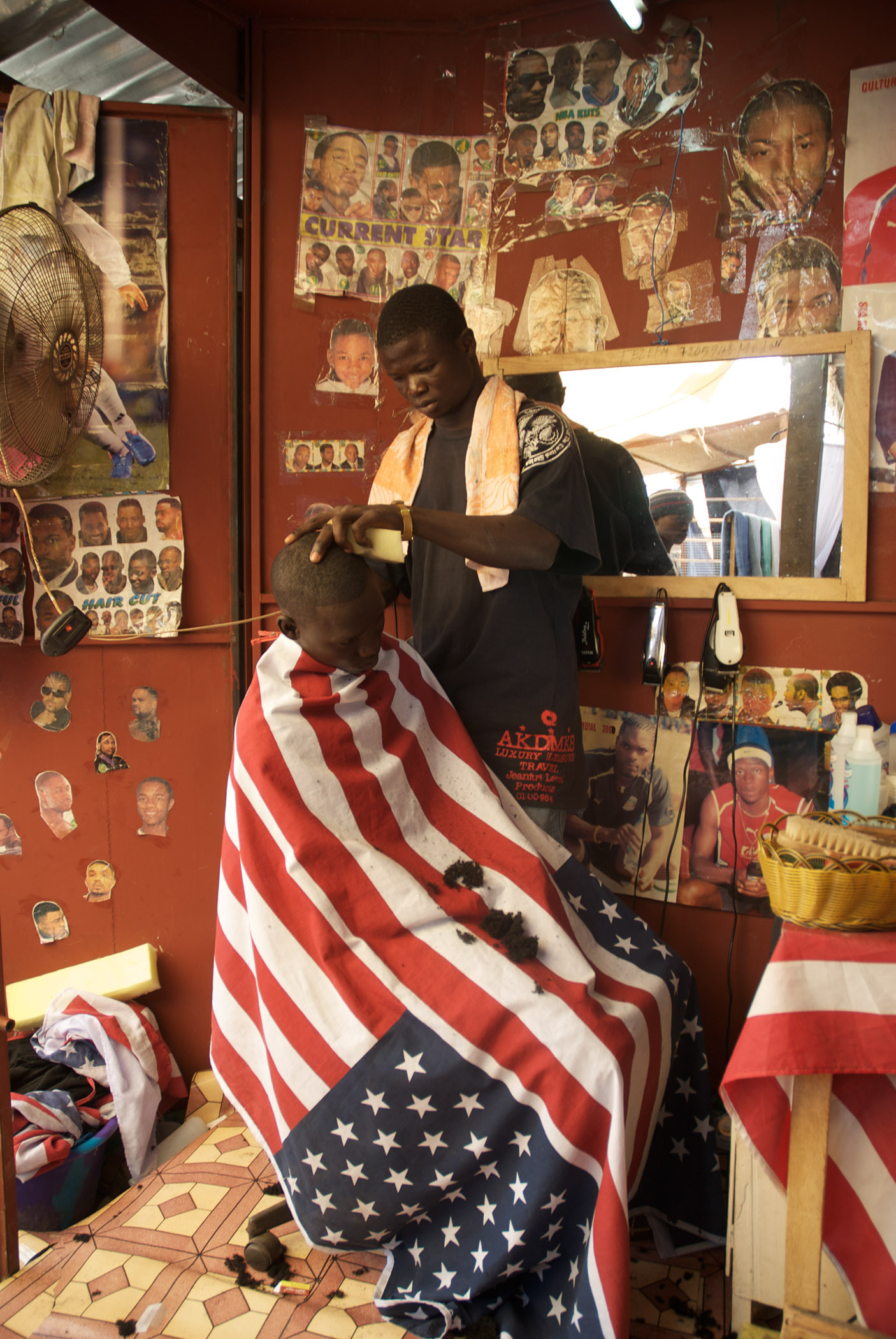     Vanley Burke, Untitled, Barbershop in Gambia, 2007 Courtesy of the artist

