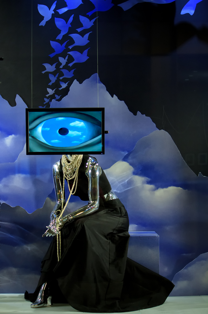     Jude Marion , False Manni: an homage to Reme Magritte&#8217;s, 2014 

