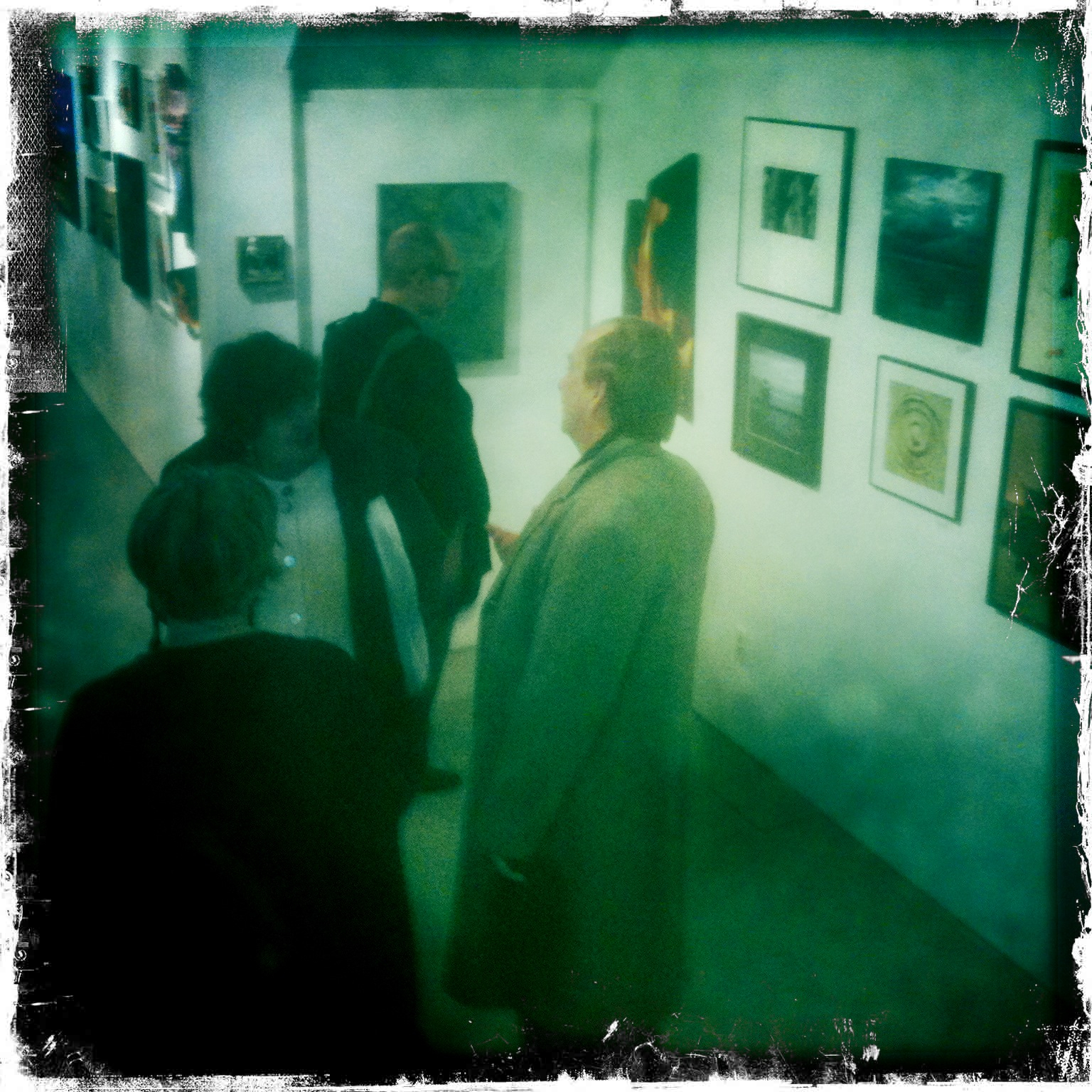     unknown, Hipstermatic, Smart Art Photo Example 2, 2011 

