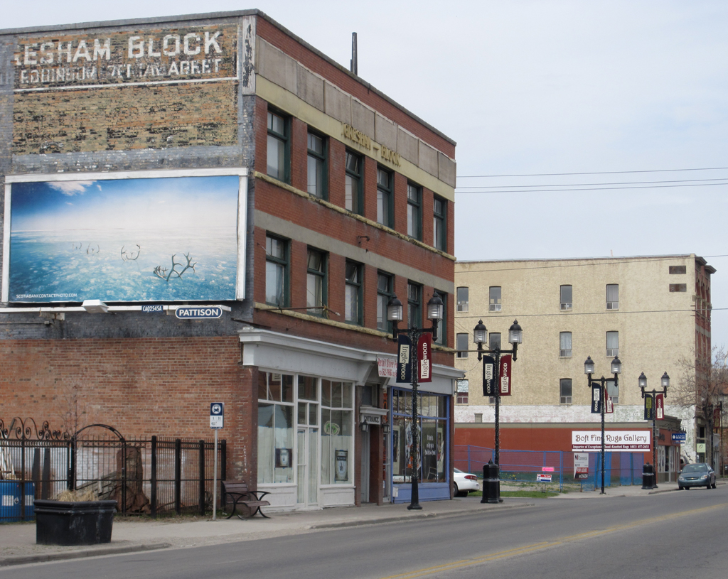     Scarlett Hooft Graafland, Cross-Canada Billboards, 2011 Image credit Aisia Salo

