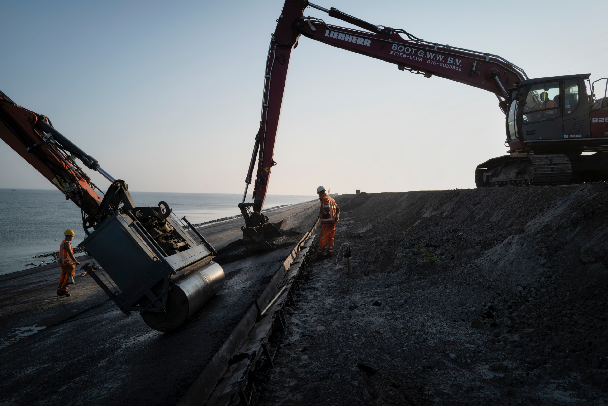     Jason van Bruggen, Construction &#038; Reinforcement of Lauwersmeerdijk, 2020

