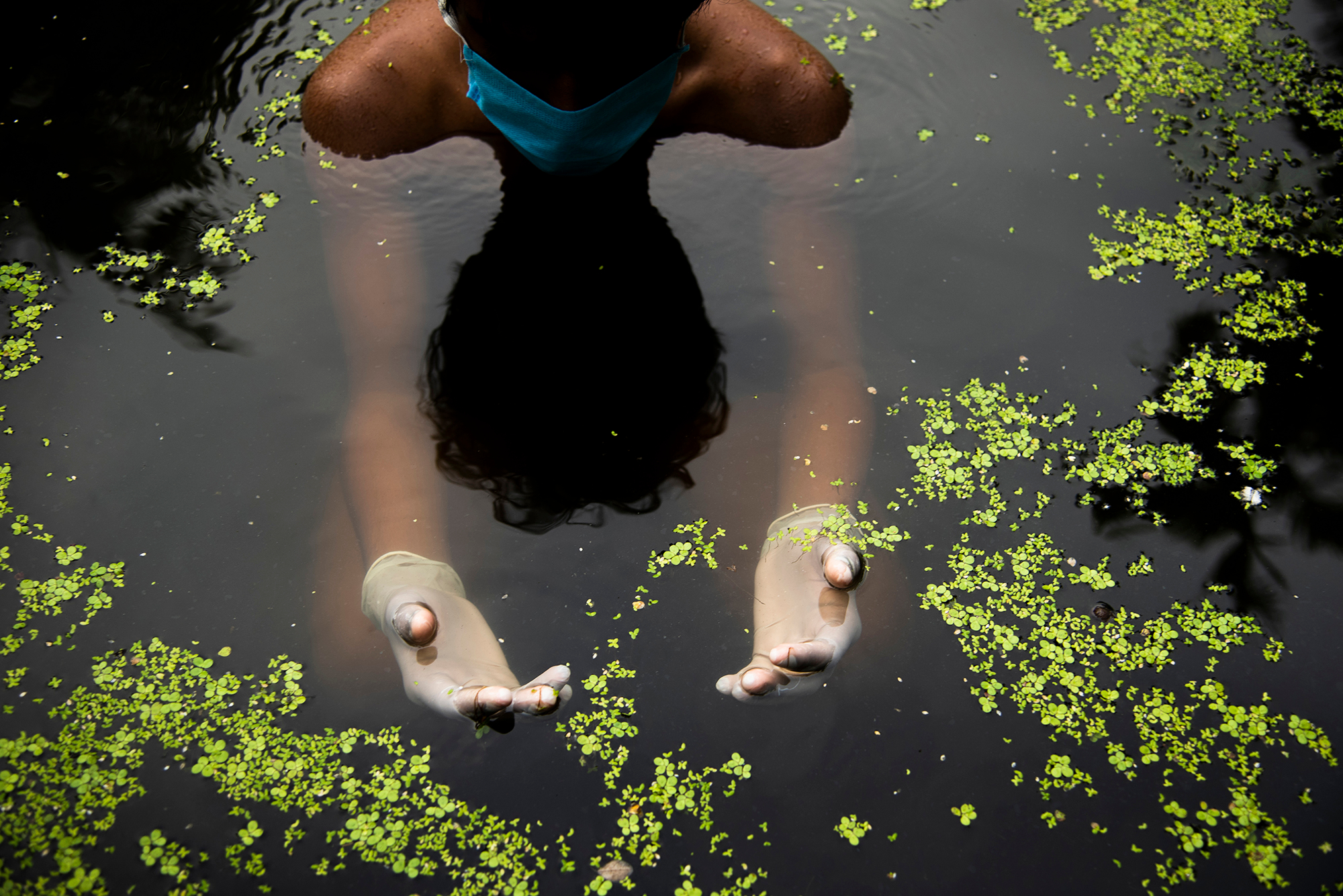     Ranita Roy (@ranita3roy) is a independent photographer based in India.
While stuck at the home felt depressed during the pandemic lockdown. This image is a representation of mental health during pandemic. 
https://www.ranitaroy.com/
https://twitter.com/ranitaroy5
ranita30roy@gmail.com, 02. Ranita Roy &#8211; Ranita Roy (4)
