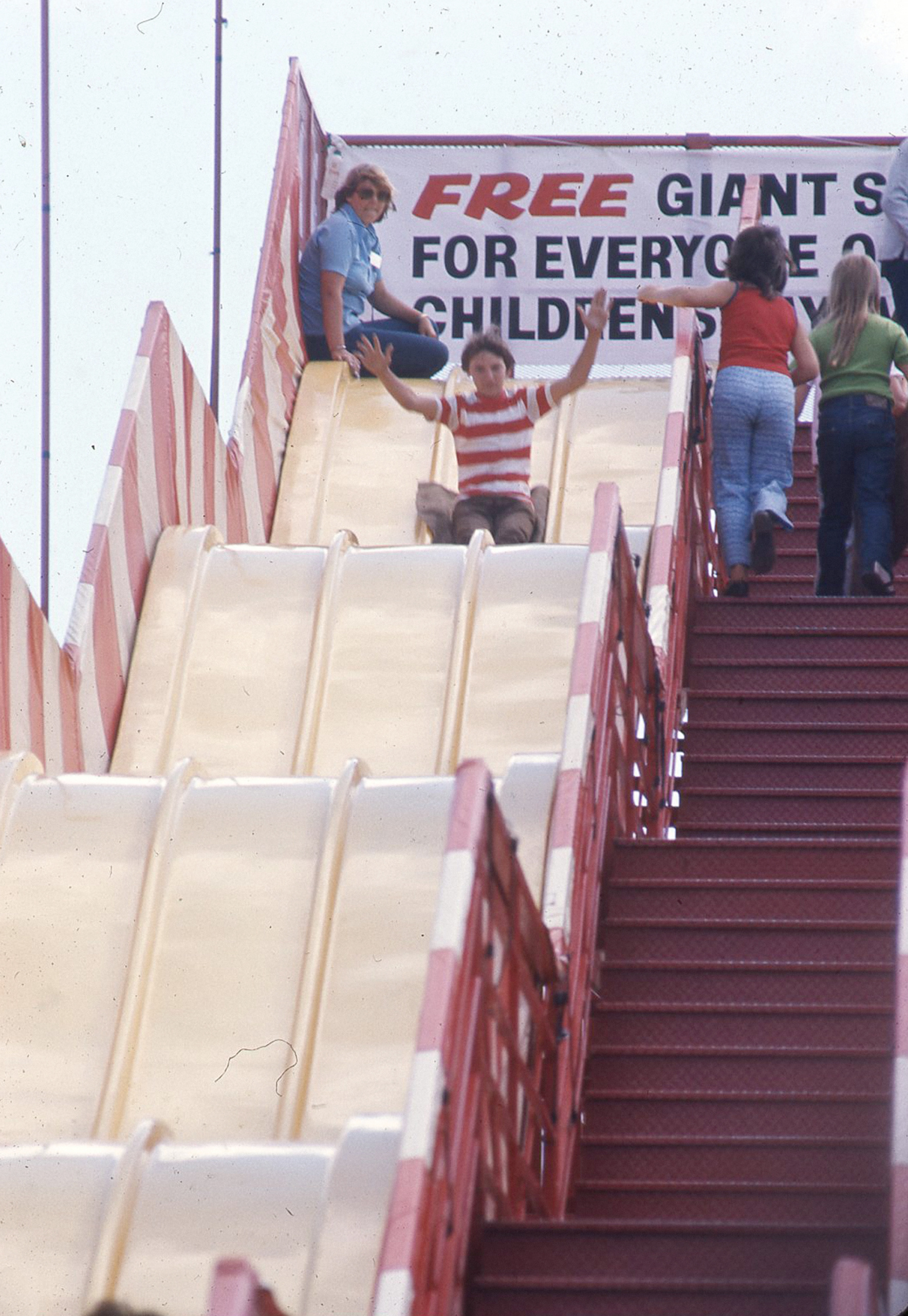 Fun Slide, [Date Unknown]. Canadian National Exhibition Archives, Slides Midway-3. Courtesy of the CNEA