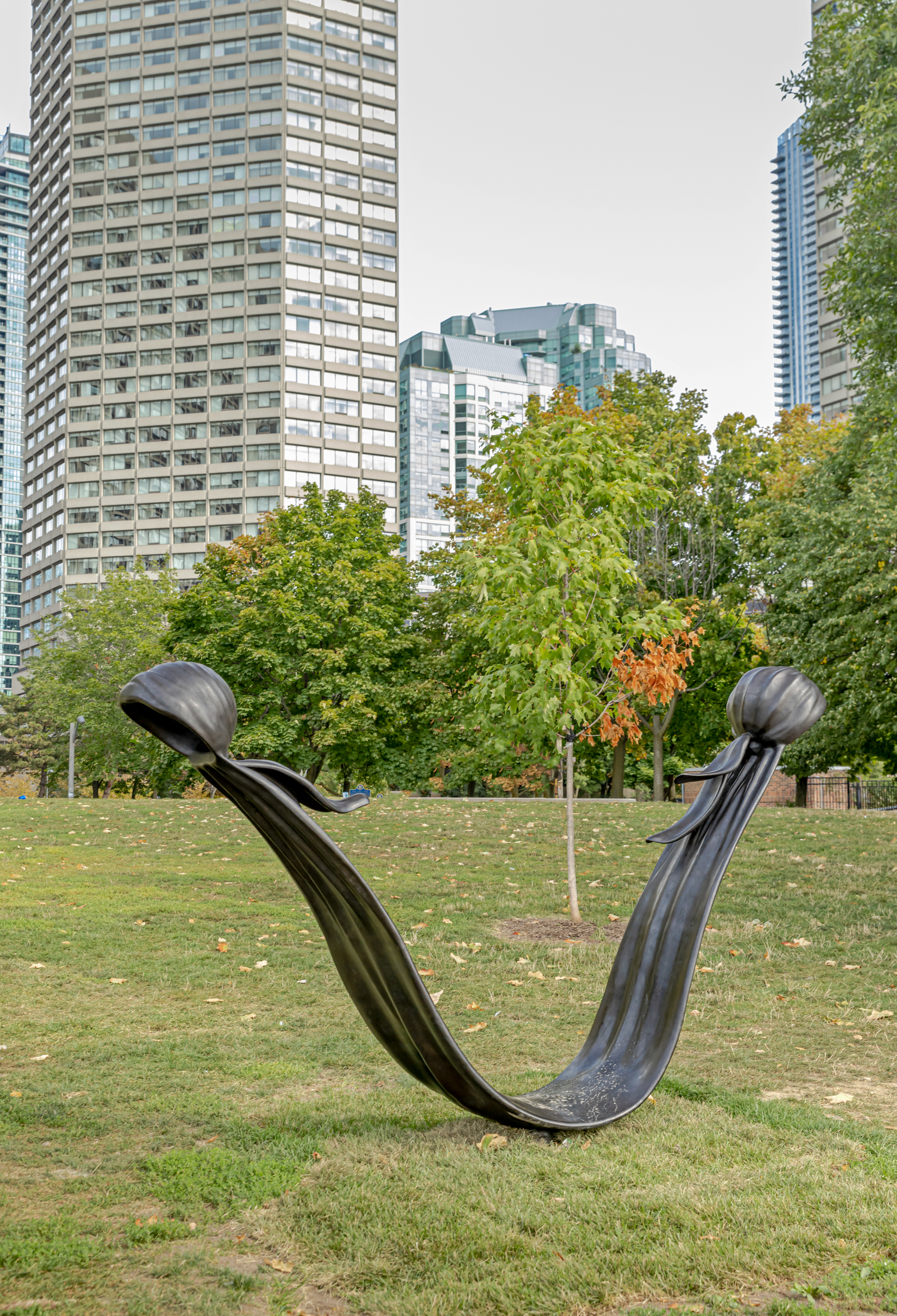     Esmaa Mohamoud, The Brotherhood FUBU (For Us, By Us), (bronze), installation view, Harbour Square Park, Toronto, 2022. Courtesy of the artist. Photo: Toni Hafkenscheid

