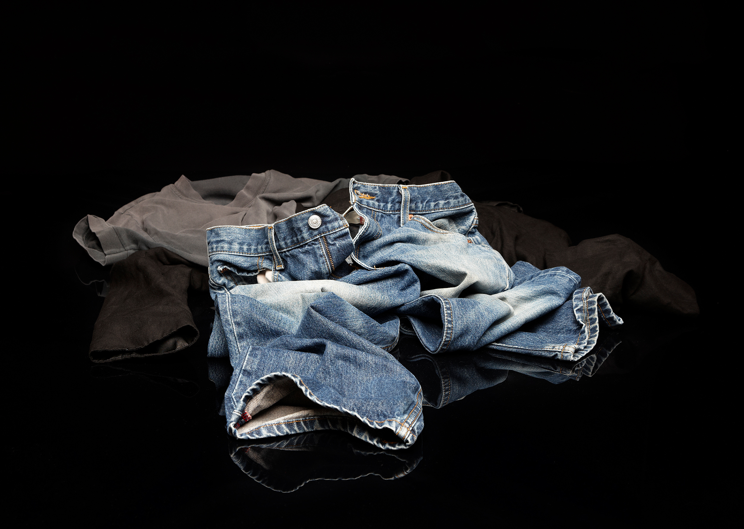     Wendy Coburn, Jeans, [undated]. Courtesy of the artist and Paul Petro Contemporary Art

